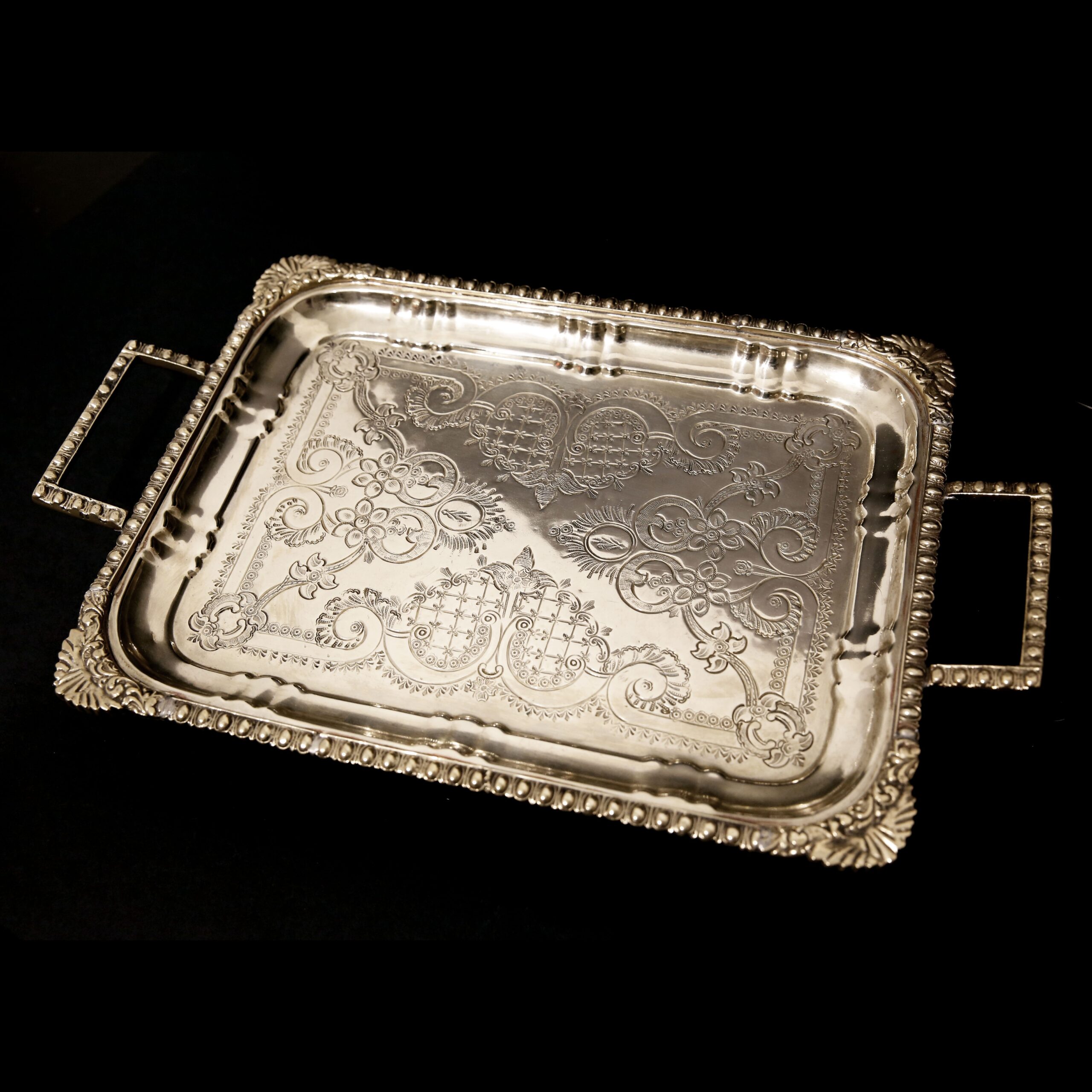1-OGFECF-452 Oggettistica metallo argentato design architetti marocco milano